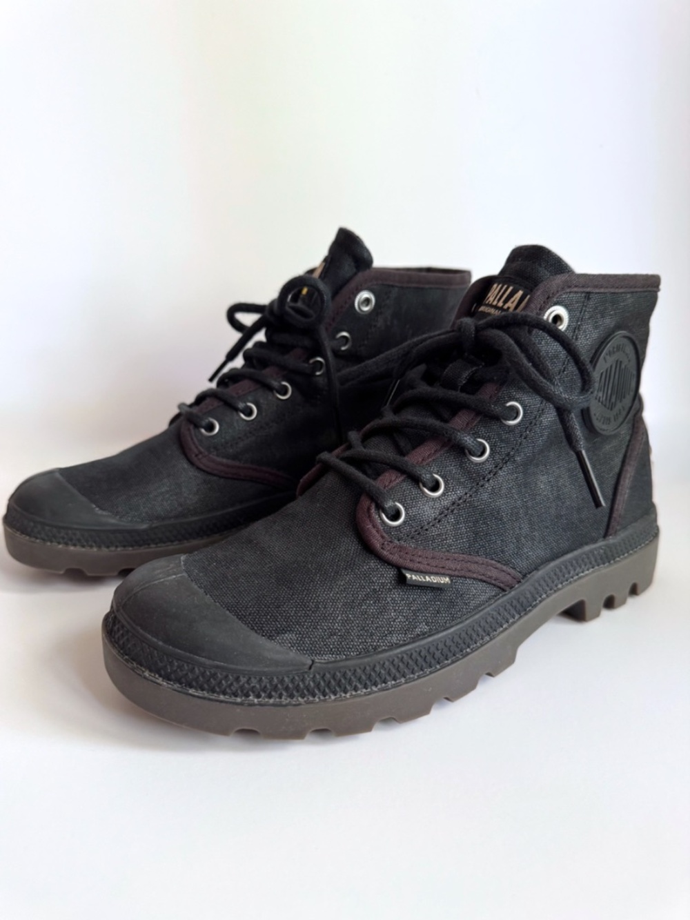 Palladium Pampa Hi Boots Light Hiking Sneaker Lace-Up Size 7.5